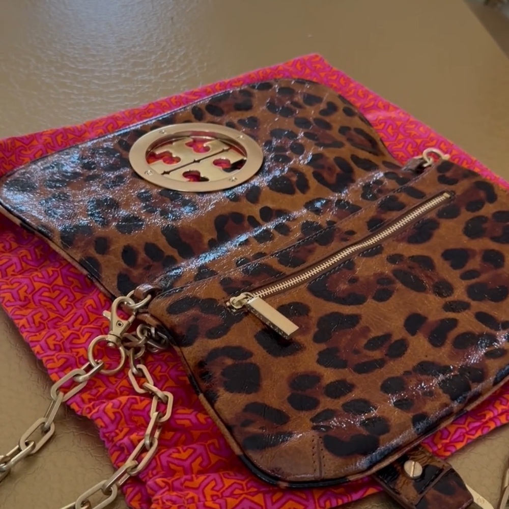 Tory Burch Ainsley Leopard clutch / crossbody